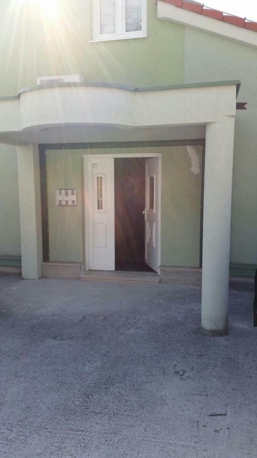 Mario Apartment Brela Zewnętrze zdjęcie